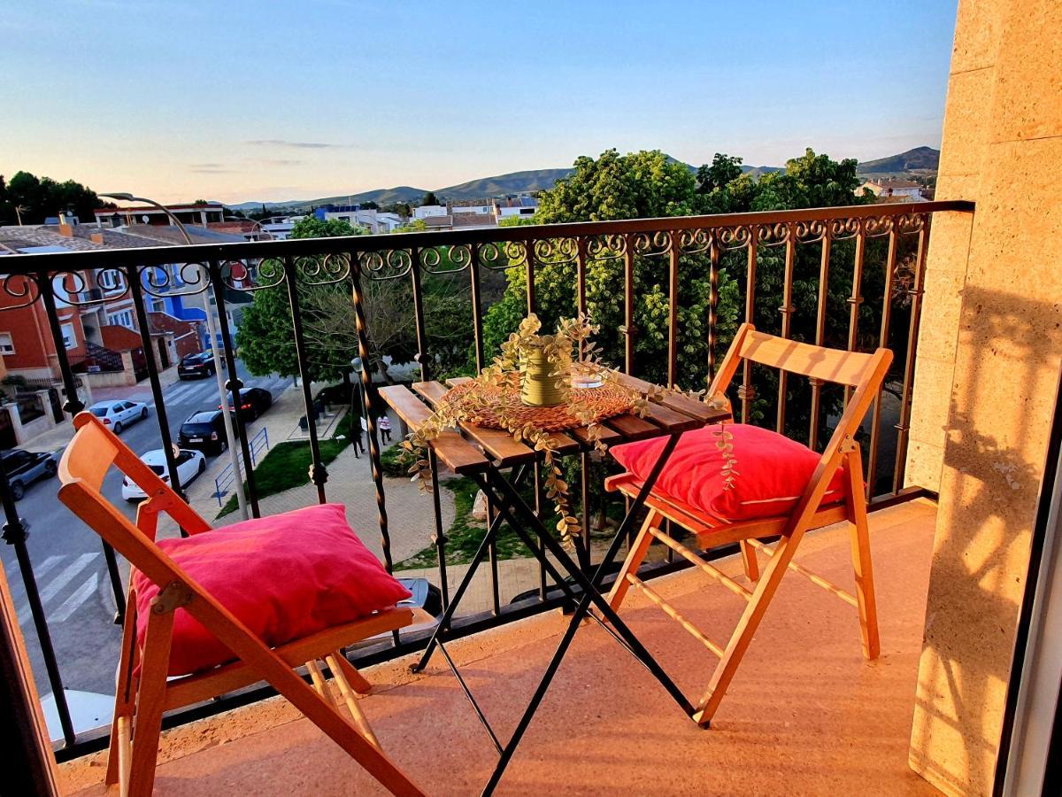 Apartamento Alameda Garden Yecla Exterior photo